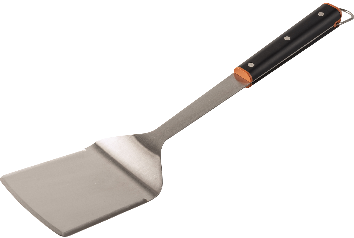 Traeger BBQ Spatel fra Traeger har et bredt, flatt blad av rustfritt stål og et svart håndtak med oransje aksenter - perfekt til samlingen av grillutstyr.