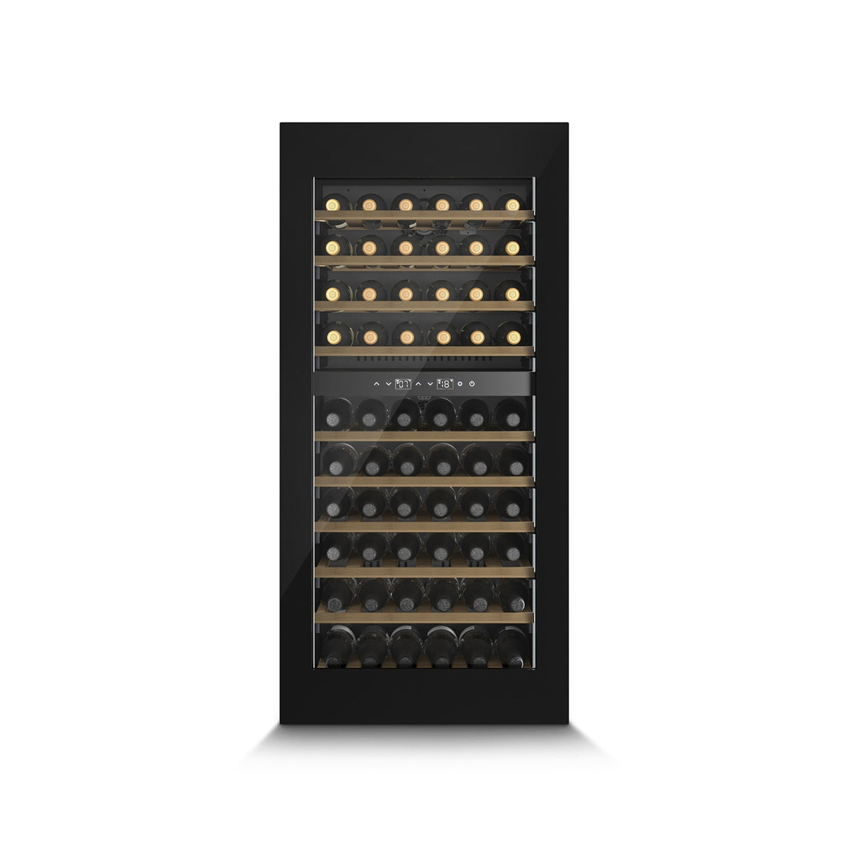 Et elegant, svart Caso WineDeluxe WD 60 innbyggingsvinskap med glassdør som viser rekker av vinflasker lagret horisontalt, samt et sentralt plassert digitalt kontrollpanel – perfekt for elegant vinoppbevaring i ethvert moderne rom.