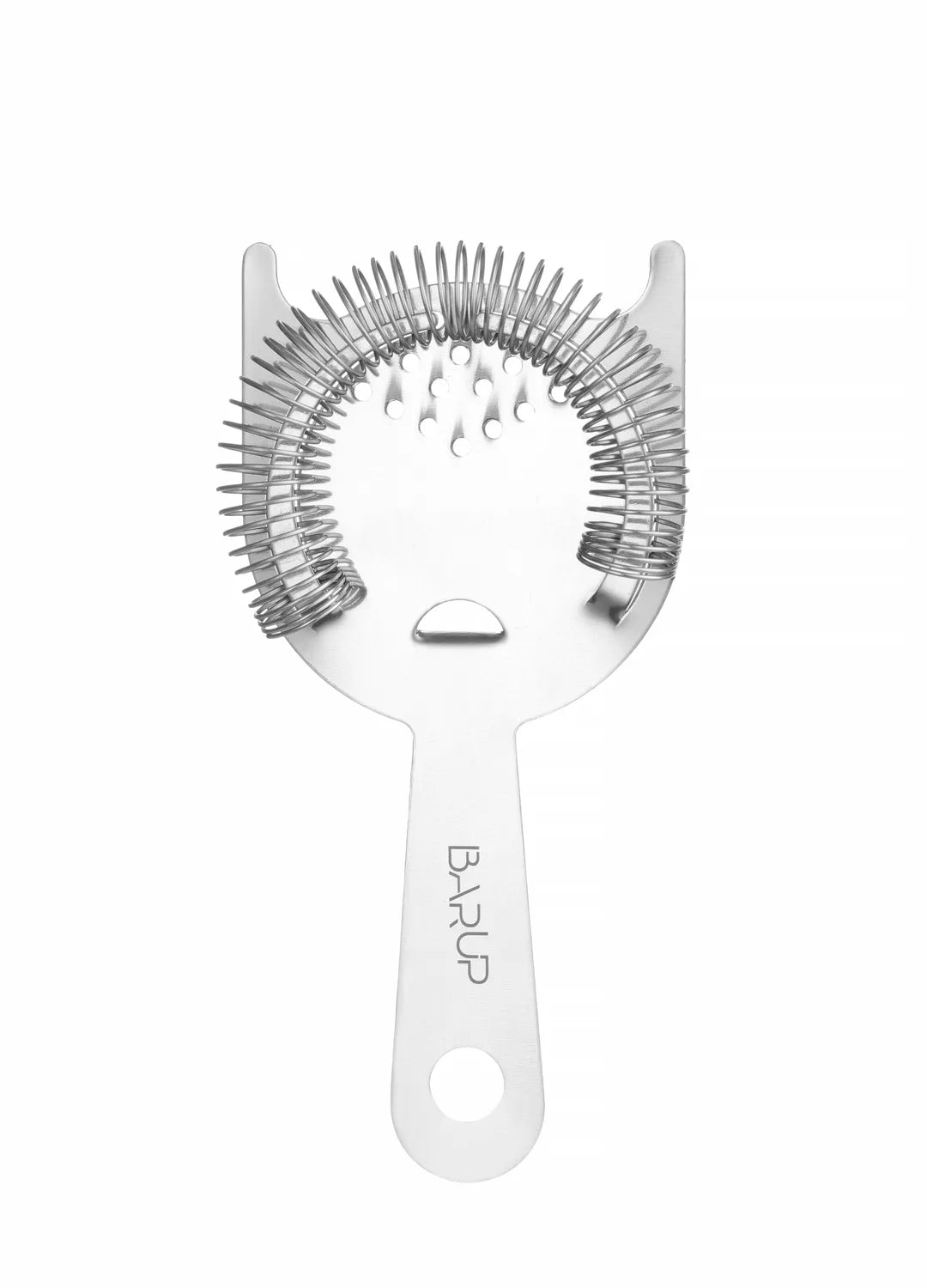 Hendi Hawthorne Strainer har en konstruksjon i rustfritt stål, en fjærspiral og et flatt håndtak med Hendi-inngravering, og er fotografert på en hvit bakgrunn - perfekt for enhver bartender som har behov for å lage cocktailer.
