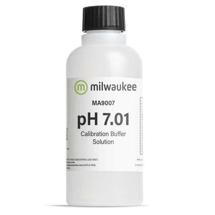 Milwaukee 230 ml flaske med kalibreringsvæske pH 7,01 - ideell for kalibrering av pH-meter eller som pH-buffer i laboratorie- og industrikalibrering.
