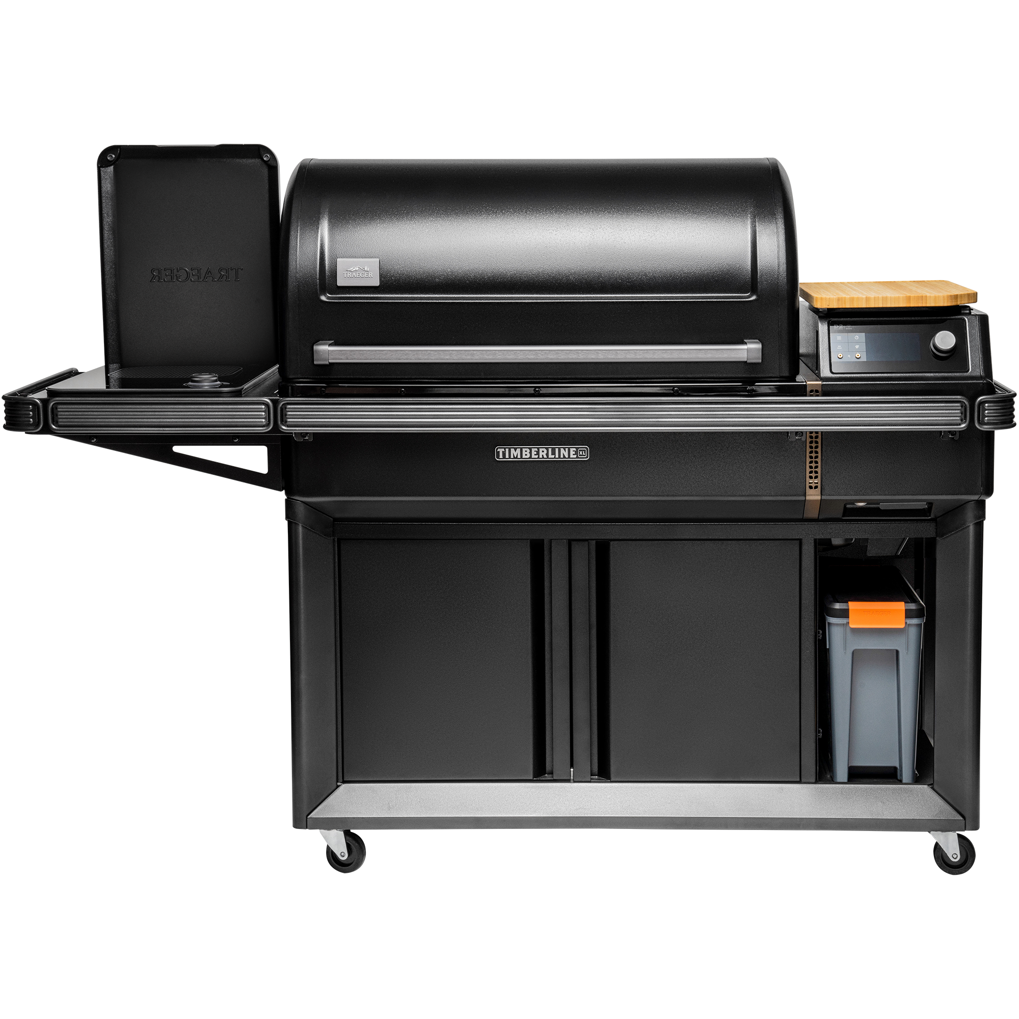 Traeger Timberline XL pelletsgrill fra Traeger - stor svart vedfyrt grill med sidehylle, digitalt kontrollpanel, skjærebrett og oppbevaring. Perfekt for utendørs matlaging, montert på hjul for enkel flytting.