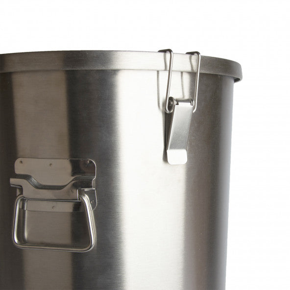 Stainless steel handle and lid clamp on the Brew Monk fermenter