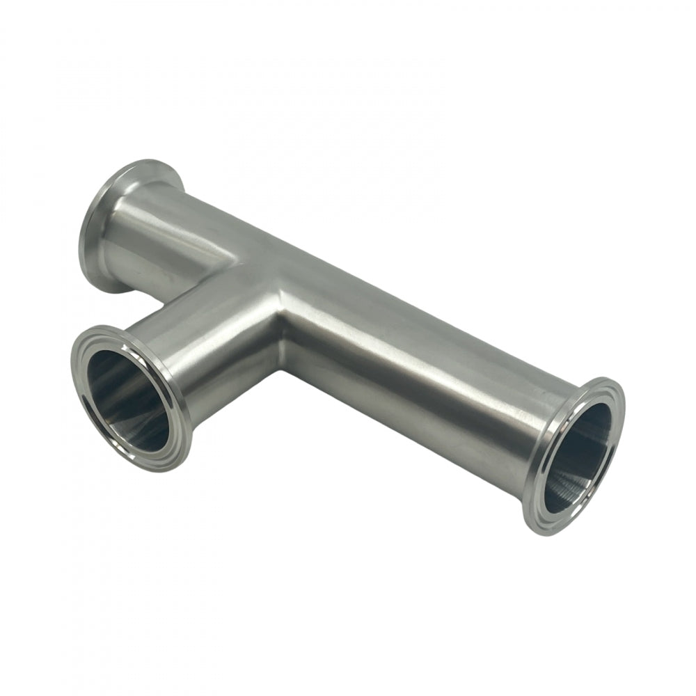 Brewshop Custom 1,5" Tri-Clamp T-adapter (5 + 10 cm) laget av rustfritt stål 304, med tre åpne ender, vist på hvit bakgrunn.