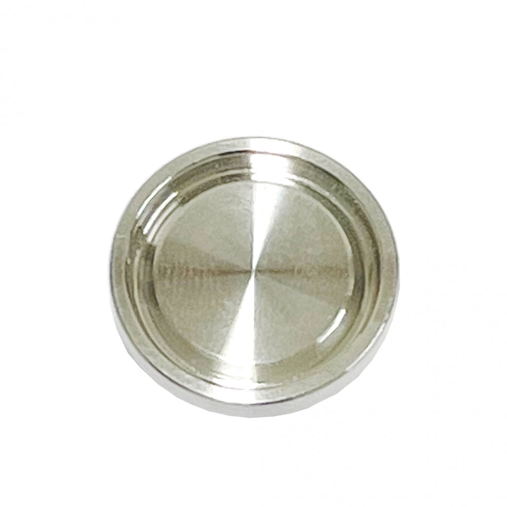 Brewshop 3/4" Tri-Clamp endelokk, et rundt, flatbunnet fat laget av 304 rustfritt stål, vises mot en hvit bakgrunn.