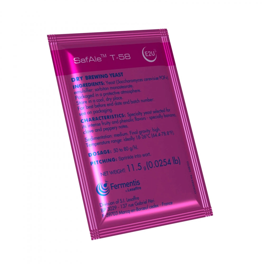 En rosa 11,5 g-pakke med Fermentis SafAle T-58 ølgjær har ingredienser, dosering og produktinformasjon i hvit og blå tekst - perfekt for hvetebasert øl.