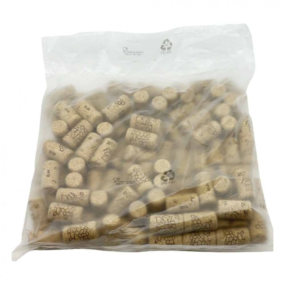Enolandia Naturkork 24 x 44 mm 100stk er en gjennomsiktig pose med naturkorker, hver med et vinrankemotiv - perfekt for vin- og champagneelskere.