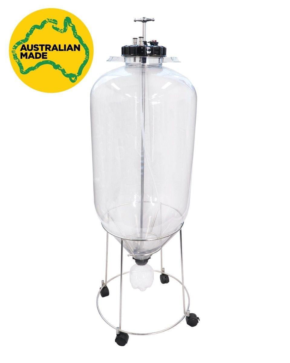 Keg King Apollo 60L Unitank konisk fermenter er avbildet på et metallstativ med hjul ved siden av et gult Australian Made-merke med et Australia-kart.