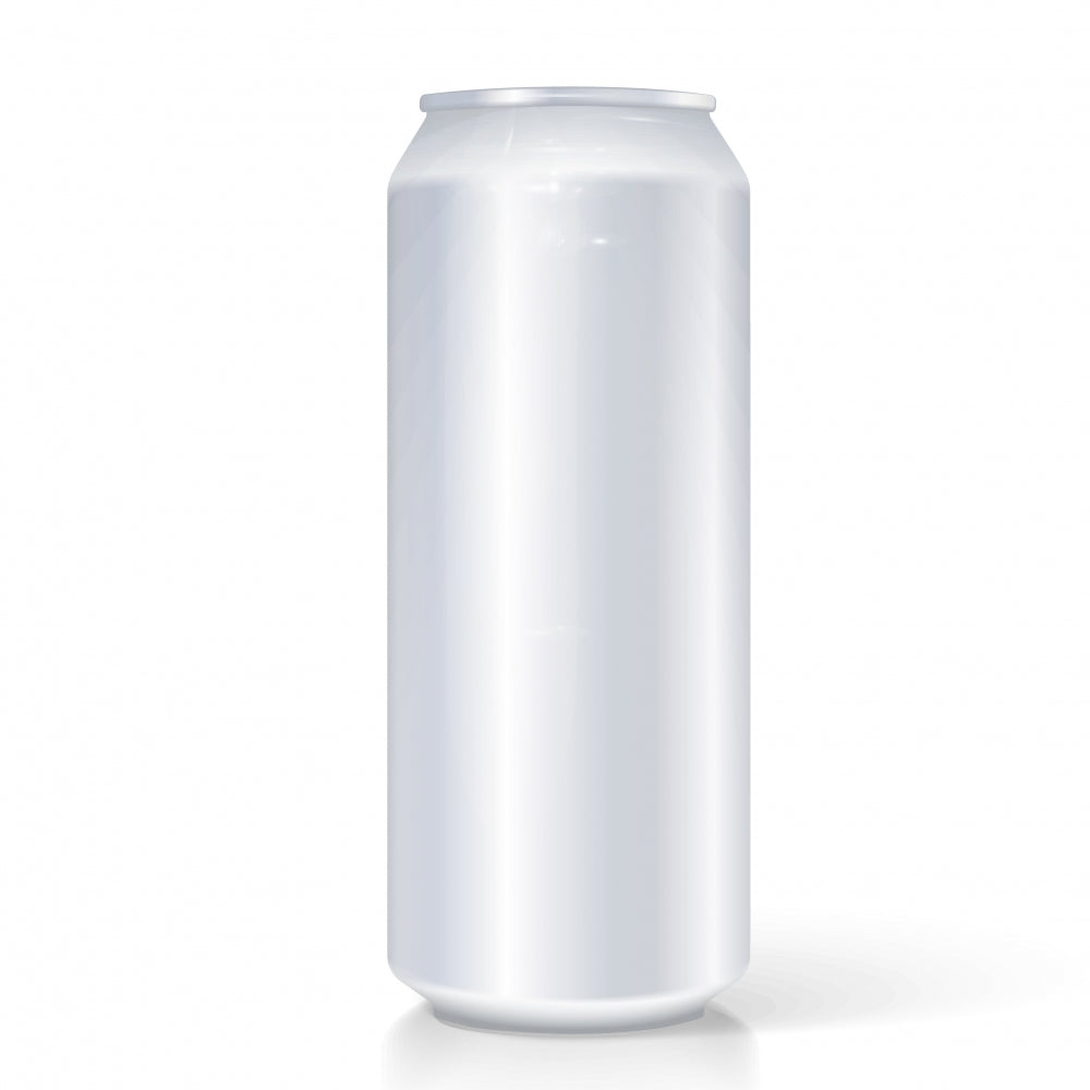 En høy, blank, sølvfarget 500 ml øl aluminiumsboks fra Canpack står oppreist på en hvit bakgrunn, ideell for å vise frem innovative emballasjeavgiftsløsninger. Hel pall: 5070 stk.