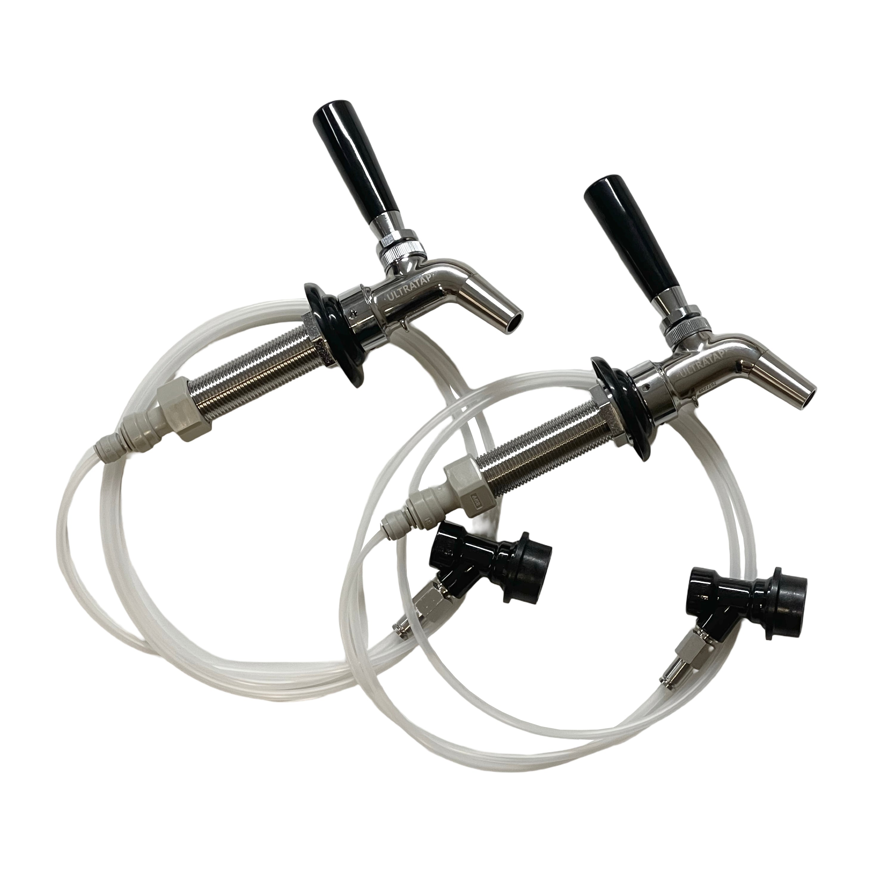 Brewshop Beer Tap Conversion Kit for 2 Kraner inneholder to kraner i rustfritt stål med svarte håndtak, gjennomsiktige slanger og plastkoblinger - ideelt for hjemmebryggere som oppgraderer eller bygger ut sitt eget kegeratorsystem.